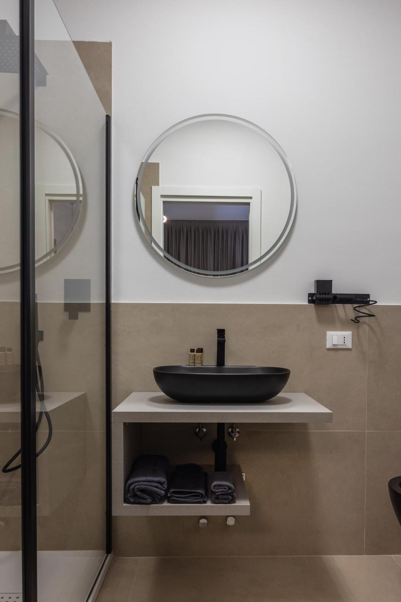 Luxury Station Suite Bologna Esterno foto